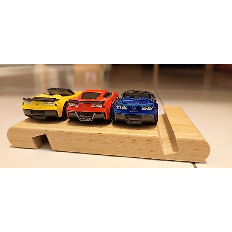 Hotwheels 3 ชิ้น corvette c7 zo6 เหมือนใหม่สมบูรณ์แบบไม่มีความเสียหาย ฉันขายอย่างระมัดระวัง