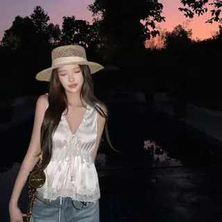 STYLE#เสื้อกั๊กผู้หญิง สีขาว ตกแต่งด้วยลูกไม้ สไตล์ฝรั่งเศส สามารถใส่คู่กับกางเกงยีนส์ได้#99520