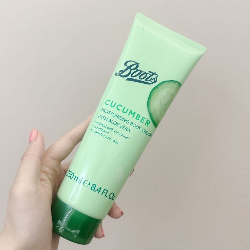 Thailand Boots Cucumber Body Lotion Refreshing Moisturizing 250ml Pack 8-9t
