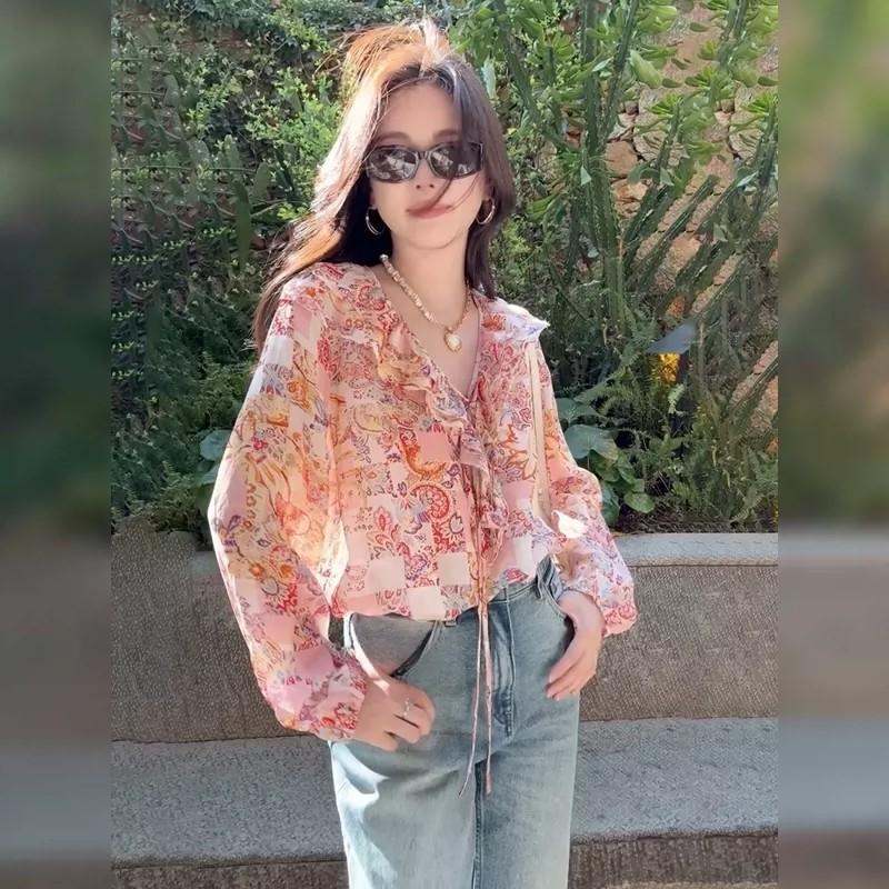 LUNE เสื้อเชิ้ตแขนยาวแฟชั่นฝรั่งเศส คอวี ดีไซน์ระบายด้านหน้า เสื้อชีฟองลายดอกไม้แขนจั๊ม เรียบหรูแมทช์ง่าย 99510