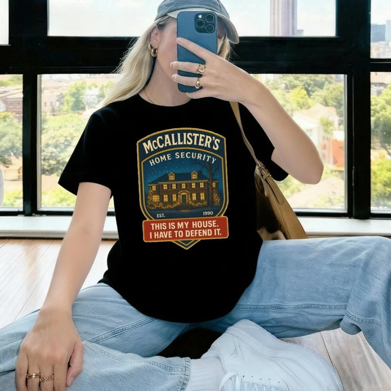 พร้อมส่ง ✅ เสื้อยืดคริสต์มาส Home Alone สำหรับวัยรุ่นชายหญิง เสื้อยืด McCallister's Home Security สไ