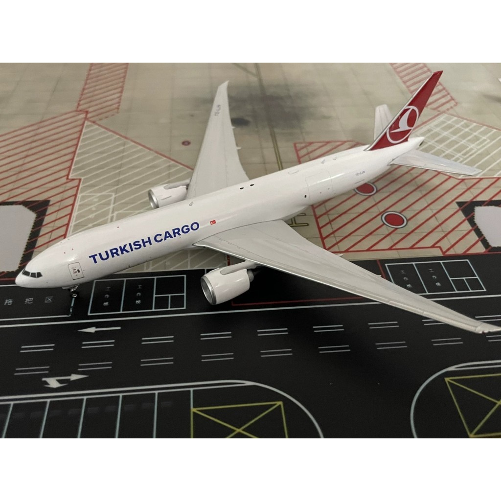 [คลังสินค้าพร้อม] 1: 400 รุ่น Phoenix ตุรกี Airlines B777-200F B777F เครื่องบินขนส่งสินค้าแนวตั้งอิน