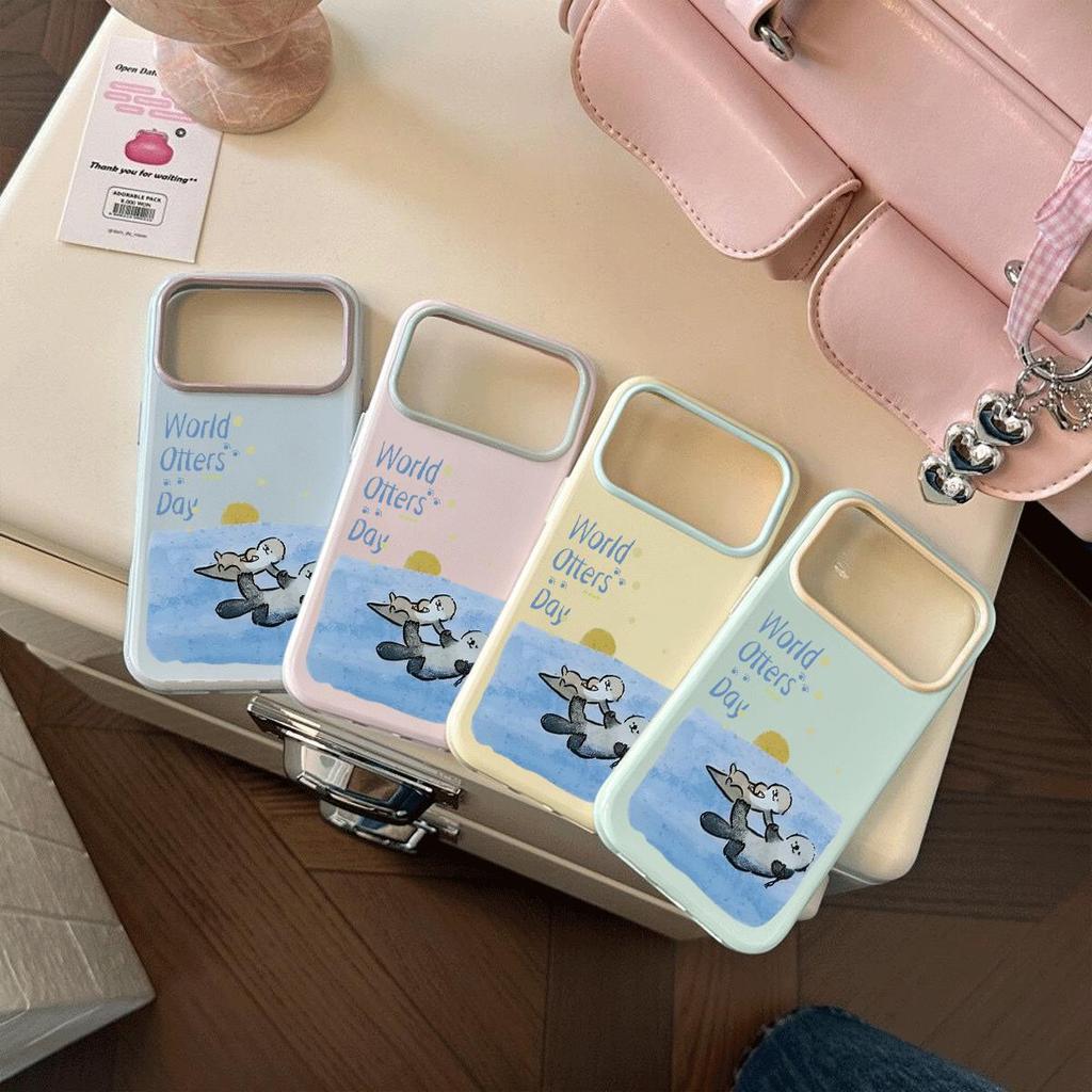 Elegant World Otters Day Otters Day เคสนากสําหรับ iPhone17/16ProMax15/14/13Pro