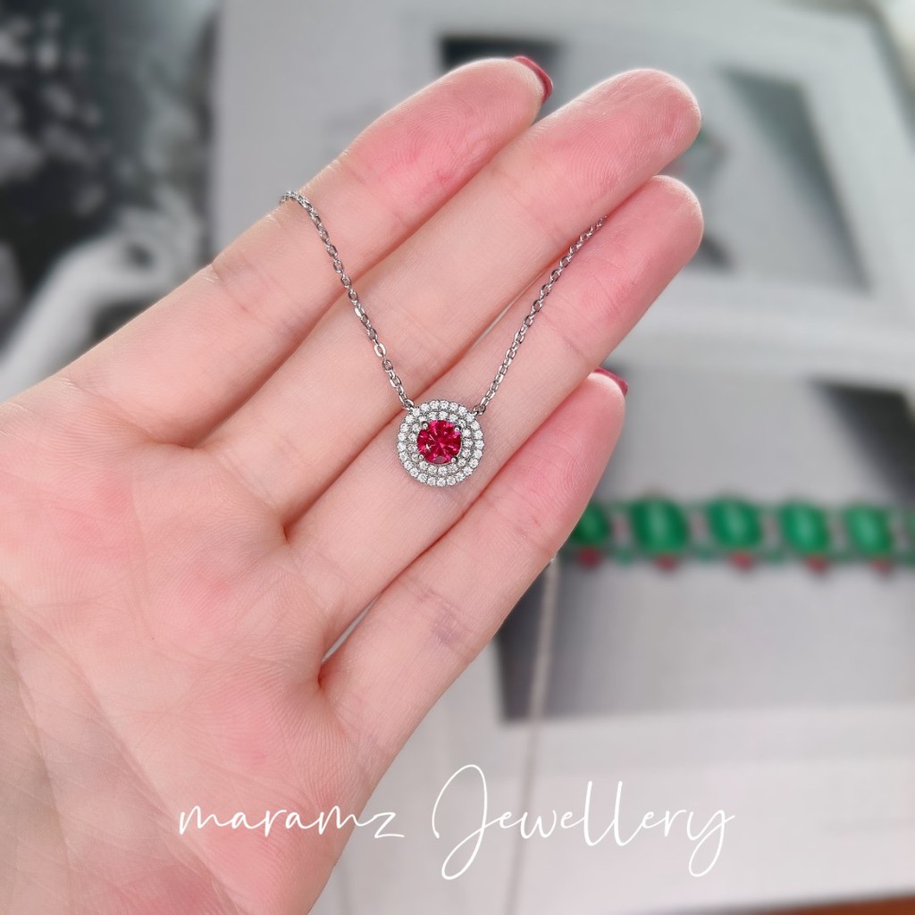 MARAMZ S925 สร้อยคอมุกขล้อมทับทิมรูปนกพิราบสีแดง LCN-0511