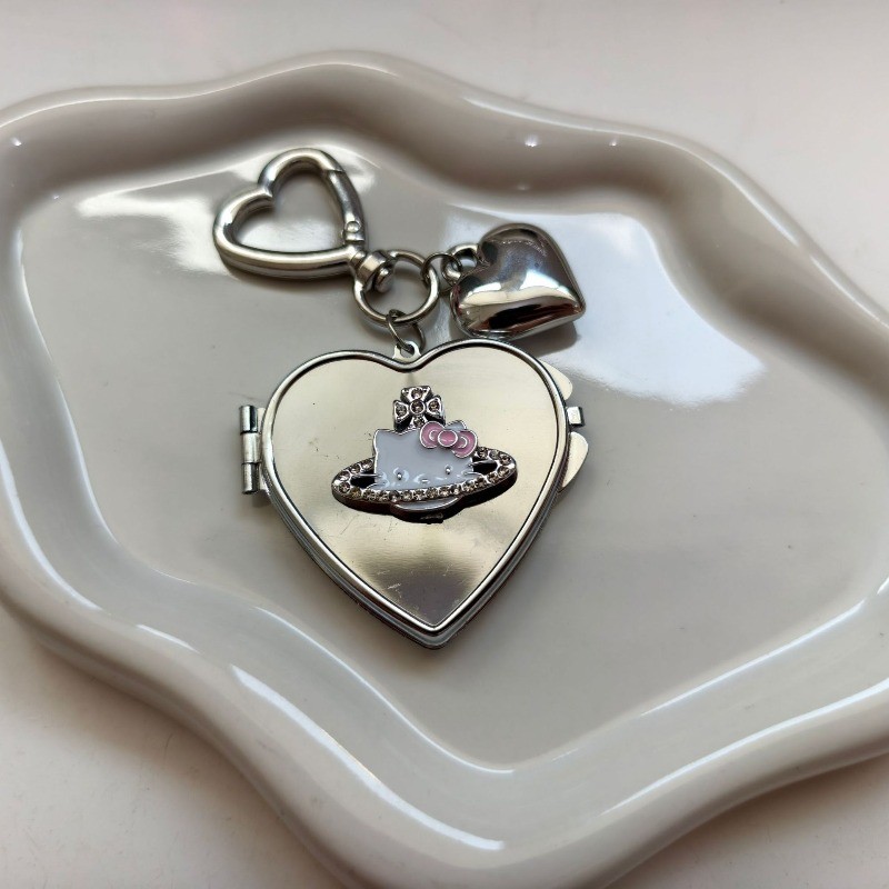 พวงกุญแจลูกแมวแฮนด์เมด สไตล์ย้อนยุค ประณีตจากโลหะ ใช้เป็นสร้อยกระเป๋าได้น่ารัก