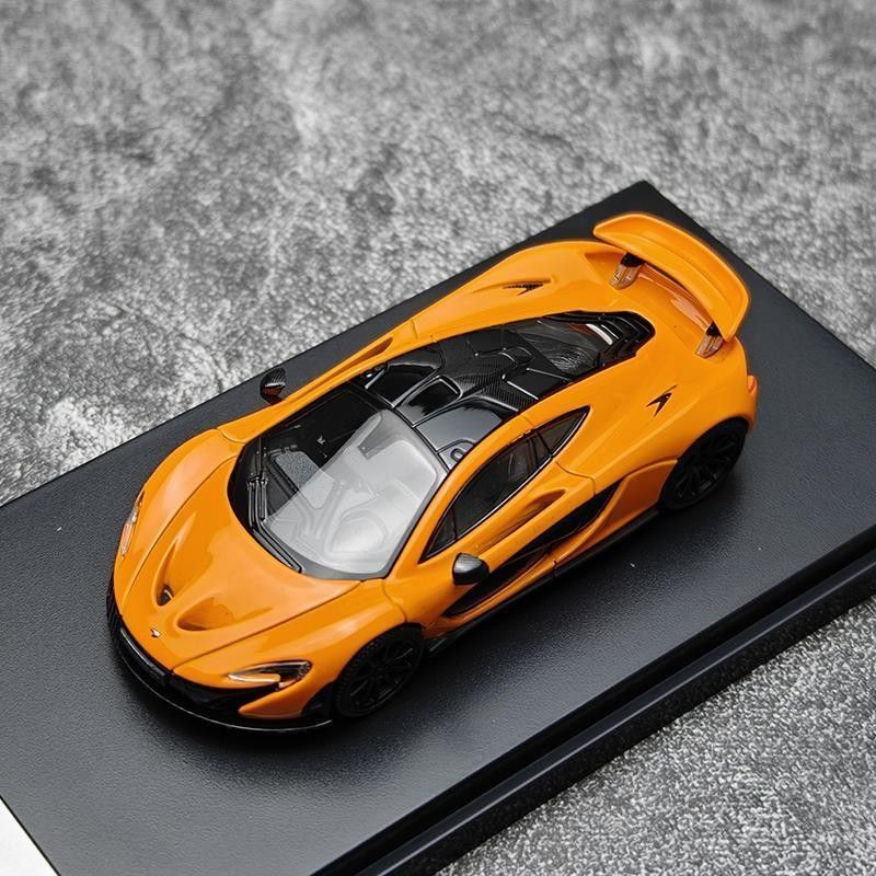 LCD1: 64 McLaren P1 McLaren P1 โมเดลแข่งรถโลหะผสม