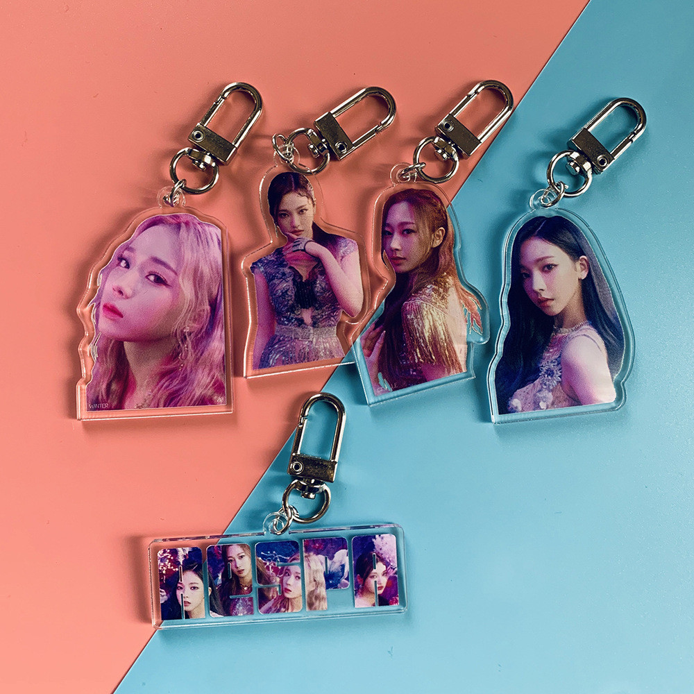 AESPA Combination Merchanded อะคริลิคพวงกุญแจกระเป๋าเป้สะพายหลังจี้พวงกุญแจ aespa karina #FUY521O#