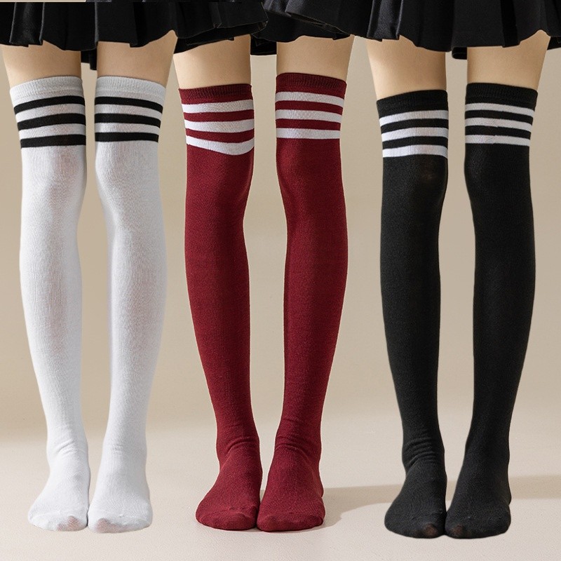 ถุงเท้าส้นสูงสำหรับผู้หญิง สีดำ/ขาว ลายเข่าสูง สไตล์ญี่ปุ่น เหมาะสำหรับนักเรียน