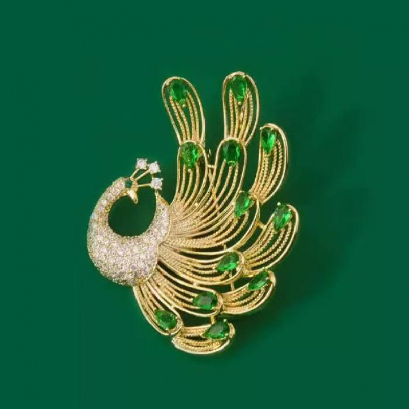 เข็มกลัดนกยูงคริสตัล Pin Gold Green Feather Rhinestone เข็มกลัด Elegant Statement เครื่องประดับแฟชั่น