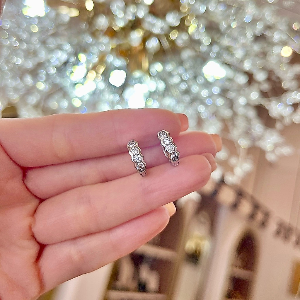 Galaroom Jewelry ต่างหูเพชรสวิสczรุ่น Poppy (20034)