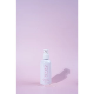 RIRIKO GENTLE BALANCING FEMININE WASH ช่วยปลอบประโลมและบรรเทาอาการไม่สบายอย่างอ่อนโยน พร้อมทั้งฟื้นฟูผิวบอบบางบริเวณจุดซ