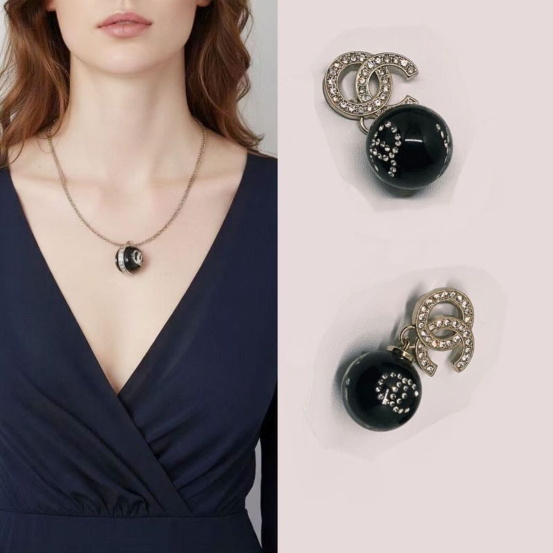 Xiaoxiang อะคริลิคสองชั้น Double C Rhinestone Ball จี้ Xiangjia ต่างหูสร้อยคอผู้หญิง/H8.2