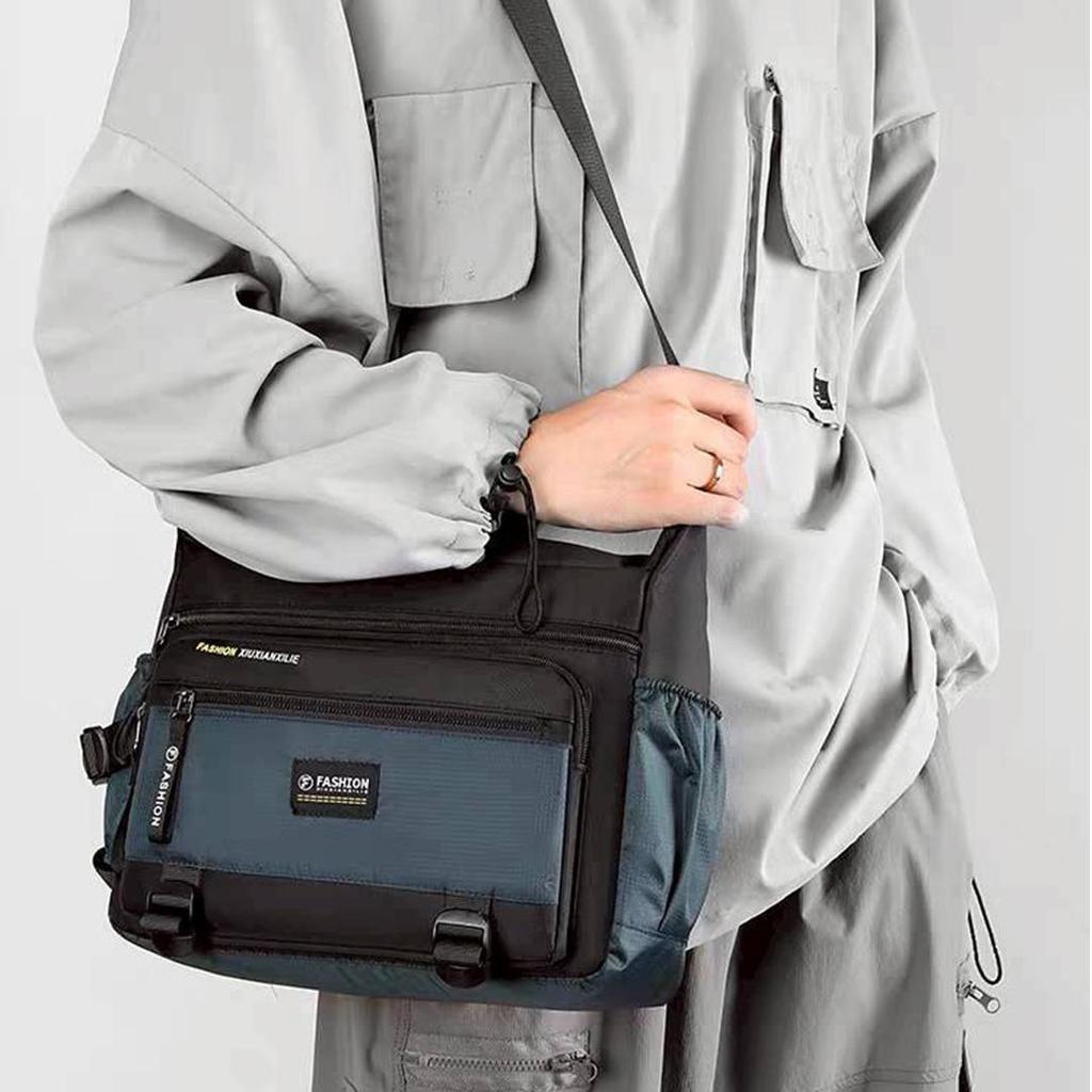 AMIKABAG(MK2655)กระเป๋าสะพายข้างผ้าไนล่อนFASHIONมี8ช่องใส่ของ ขนาด 16 นิ้ว