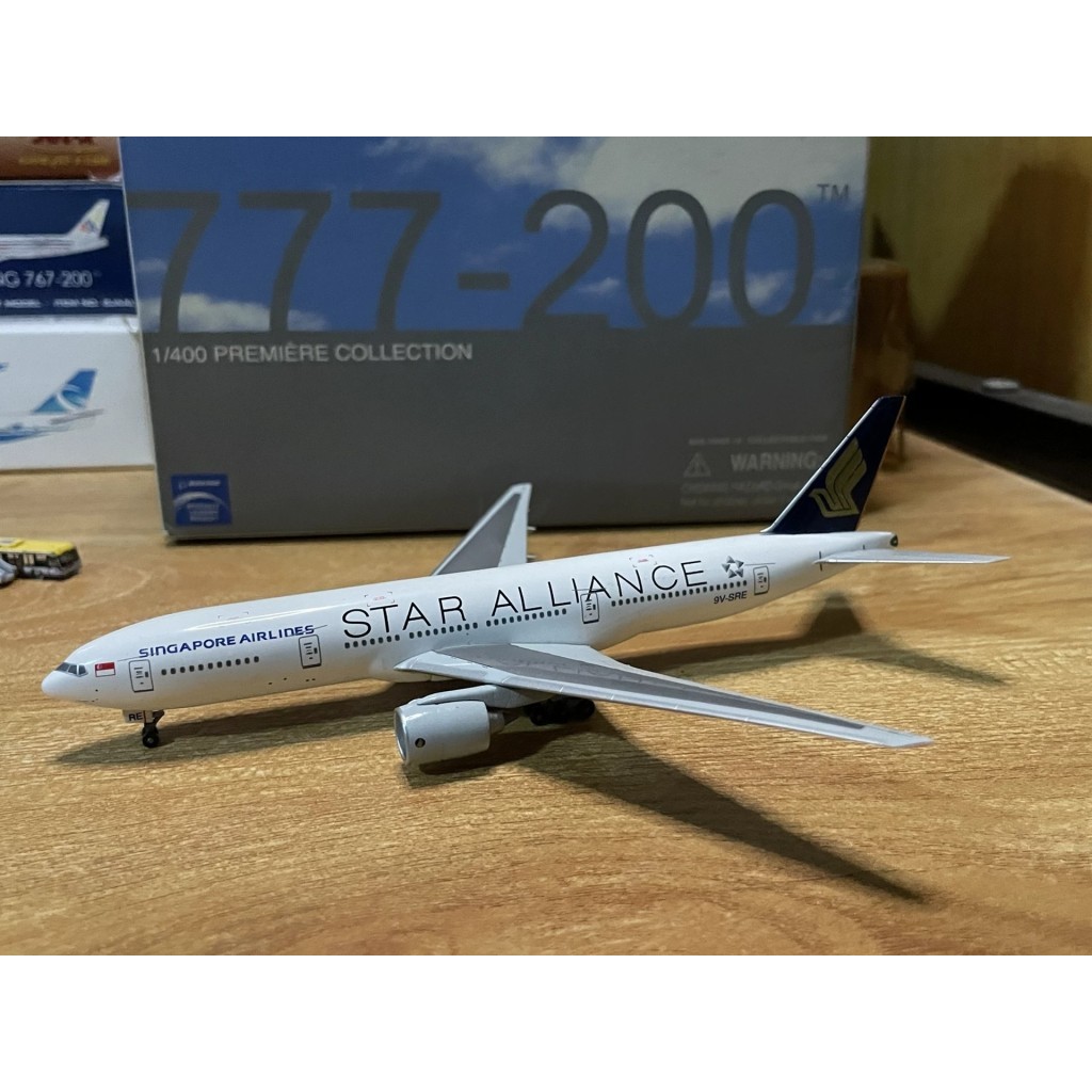 [พร้อมสต็อก] dw1/400 สิงคโปร์สายการบิน 777-200 เต็มไปด้วยดวงดาว ท้องฟ้า ลีก ทาสีเครื่องบินรุ่นไม่มีข