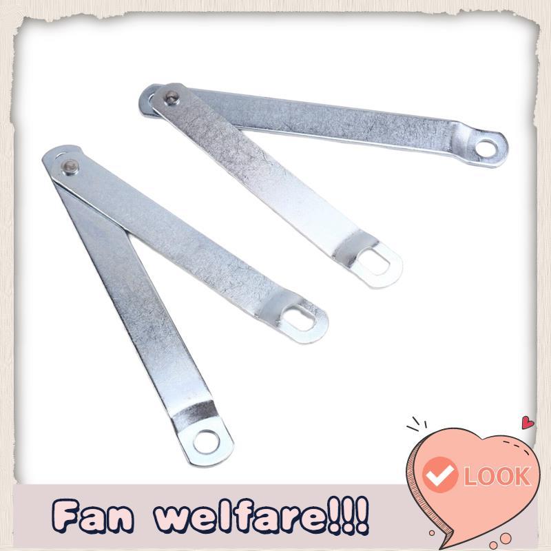 65770-0K030 บานพับรถยนต์ด้านข้างสีเงินเหมาะสําหรับ Sr5 รถกระบะ 2015-2020