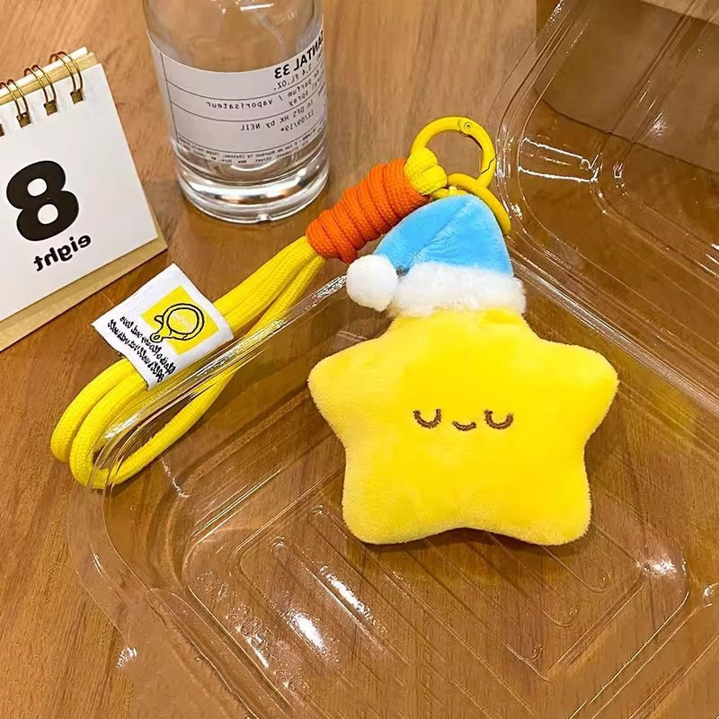 พวงกุญแจดาวแสดงออกน่ารักแขวนกระเป๋าเป้สะพายหลังพวงกุญแจเพื่อนของขวัญวันเกิดอุปกรณ์