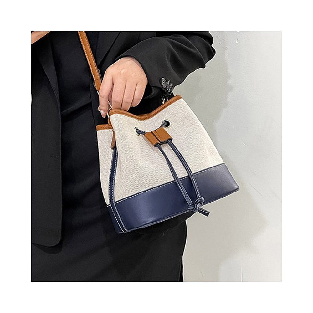 Korea Direct Mail [cozy] Ladies Modern Classic Color Matching Combine Canvas Fuzuri Messenger Bag