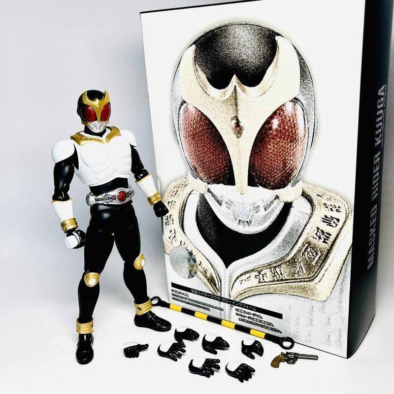 SHF Kamen Rider KUUGA KUUGA KUUGA ทารกแรกเกิดรูปแบบแกะสลักกระดูกจริงเคลื่อนย้ายได้ Hand-Made ของเล่น