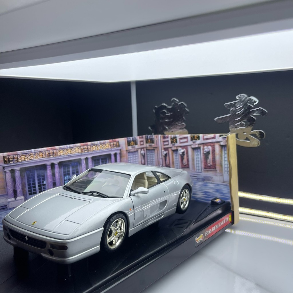 Ferrari Hot Wheels 1: 18 Ferrari F355 Be