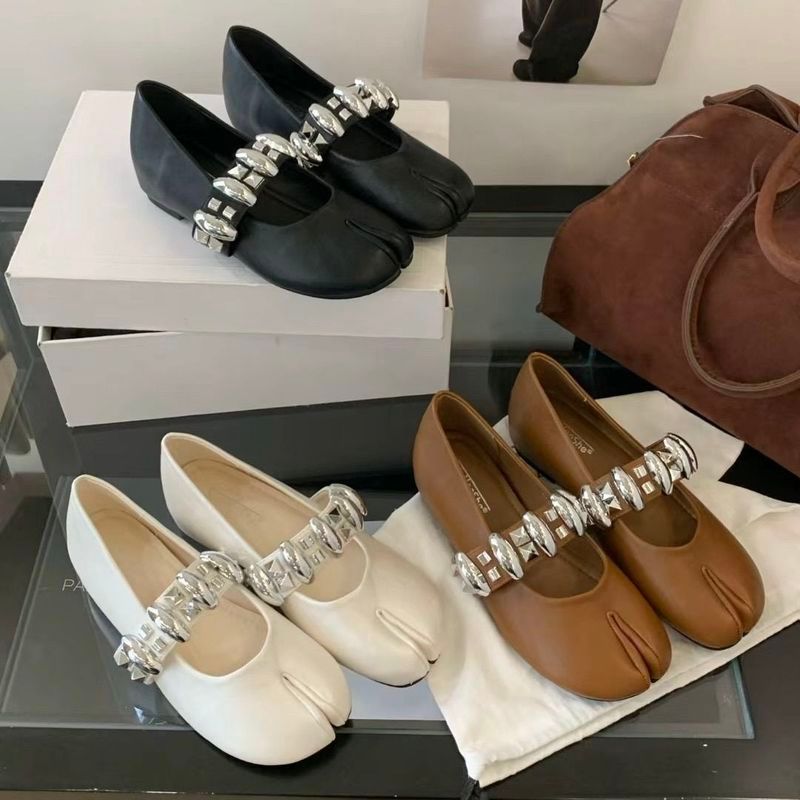 Retro High-End Rivets ด้านในความสูง Score รองเท้า All-Match Commuter ด้านในความสูงบัลเล่ต์รองเท้าผู้