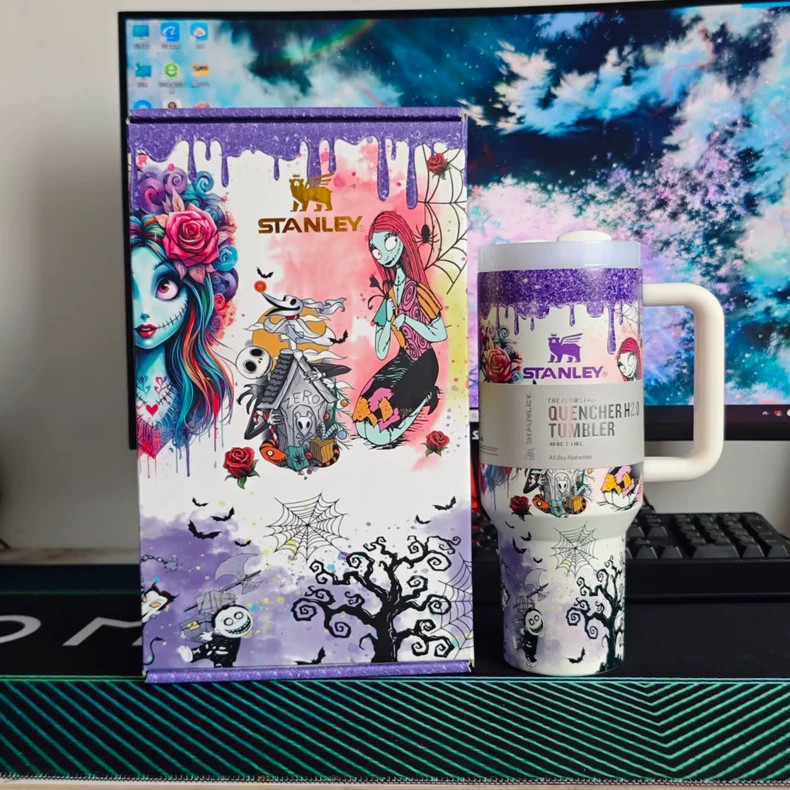 [คลังสินค้าพร้อมสไตล์ใหม่] Halloween Limited Luminous Cup Stanl@y Water Cup Town Theme Thermos Cup Gift Box