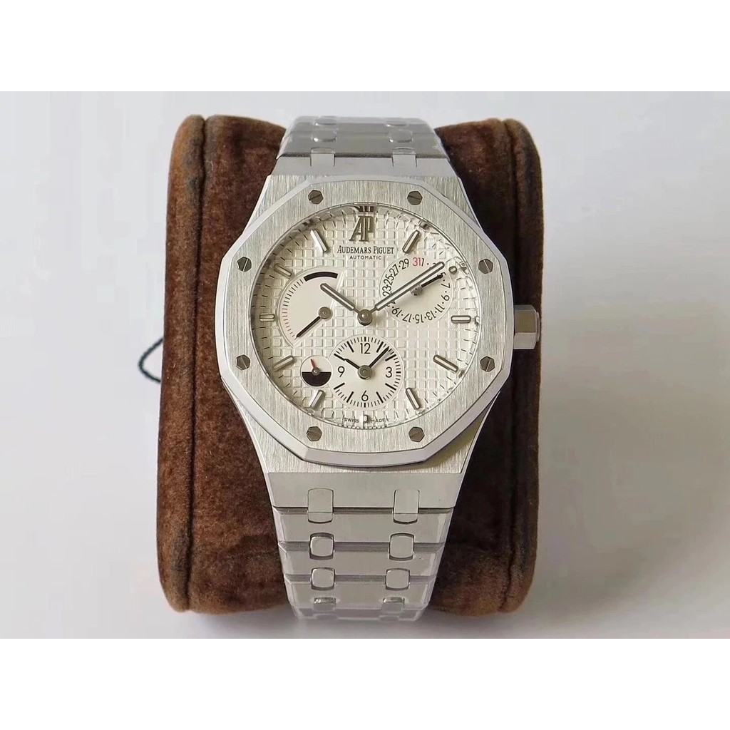 Royal Oak เวลาสองสถานที่ Yongxin 25th Anniversary Limited นาฬิกาที่ระลึก 41 มม. ขนาดใหญ่และพอดีข้อมื