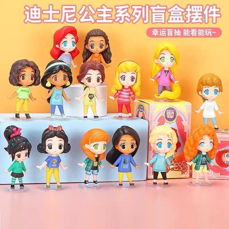 ใหม่สําหรับปี 2026 Disney Princess Series Mystery Box Elsa In-Car Doll Cute Girl Heart Trend Play Figure Collection Desktop Decorative20251019