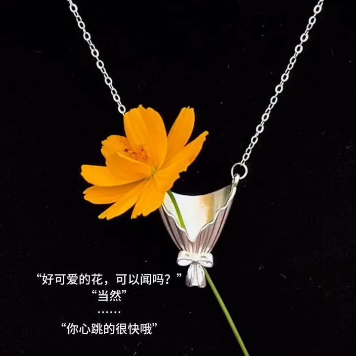 ร้อนขาย/สินค้าใหม่สร้างสรรค์การจัดดอกไม้สร้อยคอหญิงแฟชั่นแสงหรูหราที่ไม่ซ้ํากันแฟชั่นจี้อุปกรณ์เสริม