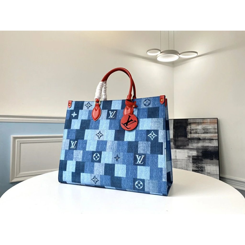 กระเป๋าถือ Onthego Performing amier และ Monogram Pattern Fun Inter Connection, Ladies Bag in Washed 