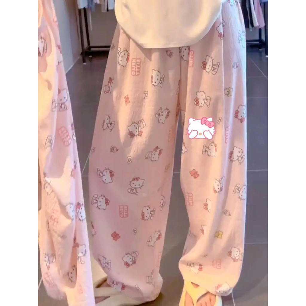 Hello Kitty กางเกงขายาวลายเสื้อลำลองสำหรับผู้หญิง ใส่ง่ายทั้งในบ้านและนอกบ้าน เหมาะสำหรับฤดูใบไม้ผลิและฤดูใบไม้ร่วง