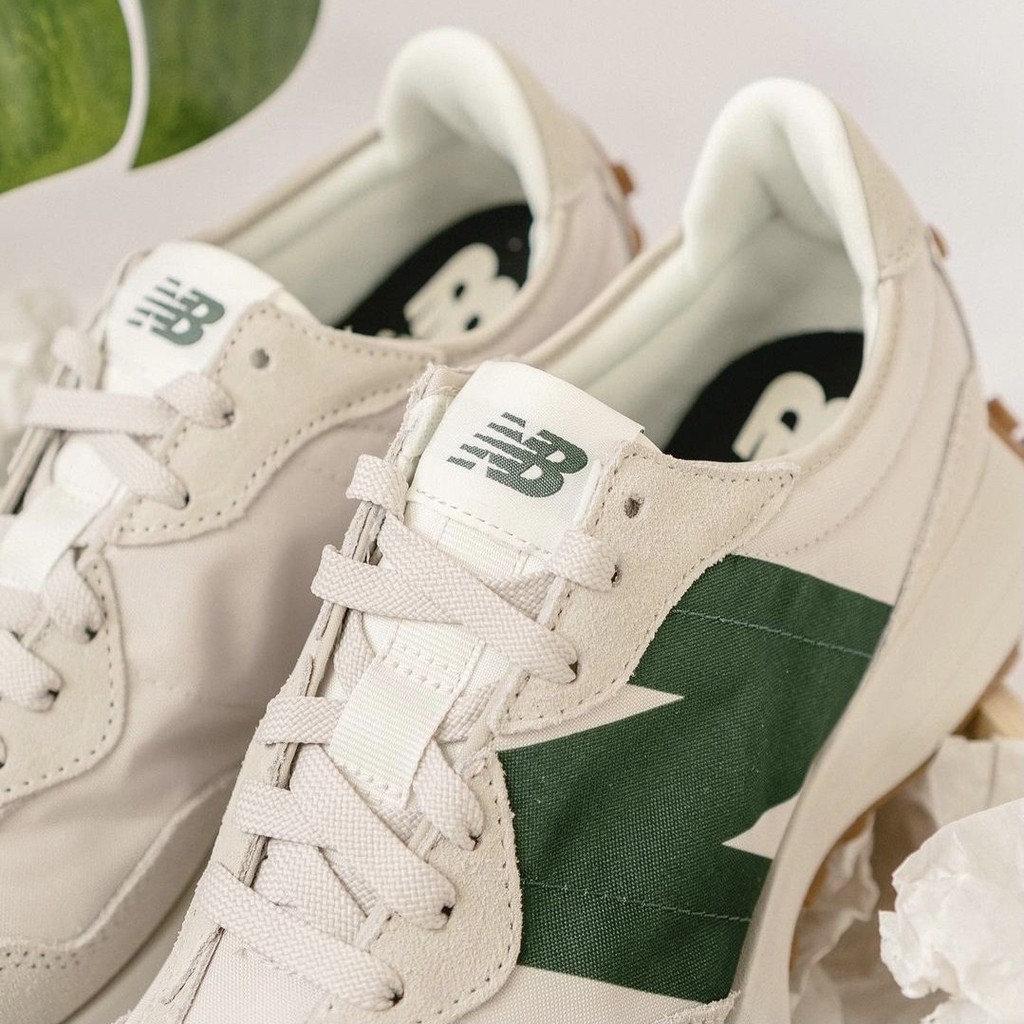 รองเท้า New Balance NB327 Retro สีขาว สีเทา และสีเขียวสำหรับผู้ชายและผู้หญิง สไตล์เรโทรทันสมัย