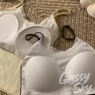Glassy Sky💖พร้อมส่ง💖 เสื้อสายเดี่ยวคอกลมพร้อมฟองน้ำ ดีเทลขอบลูกไม้และโบว์ ดีไซน์เรียบหรู สายเดี่ยว(FY2109-P)