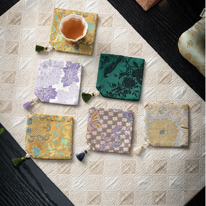 แผ่นรองแก้วผ้าทอไทยลายโบราณ DN7J แผ่นรองจานกันลื่น 2 หน้า แผ่นรองจานกันร้อน ของใช้ในบ้าน แผ่นรองชุดช