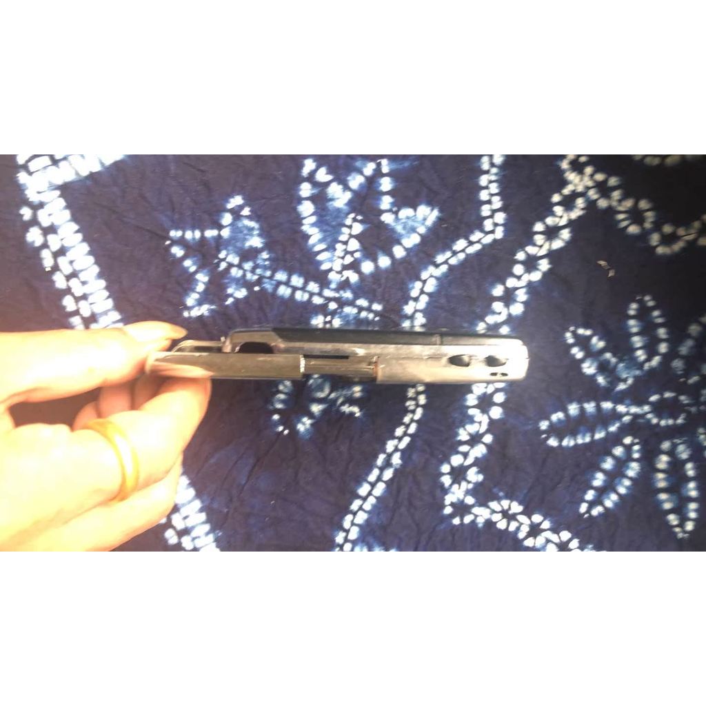 Nokia/Nokia 8810 สินค้าร้านค้าดั้งเดิมคลาสสิกคิดถึงโทรศัพท์มือถือโบราณไม่มีการตกแต่งสีทั่วไป