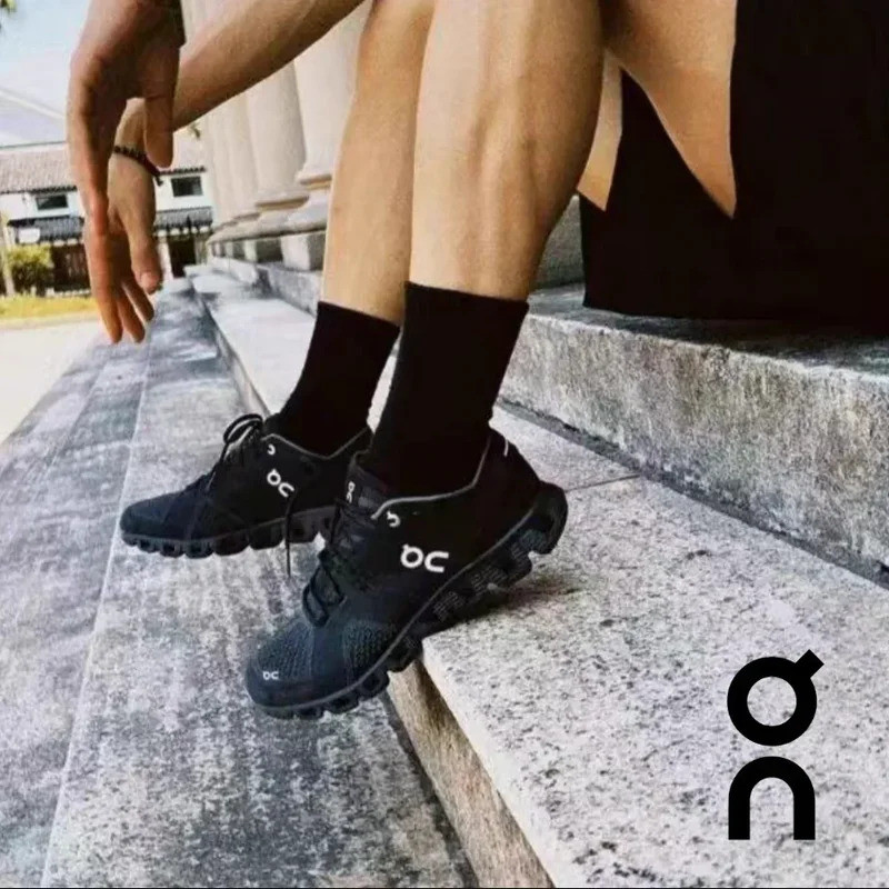 รองเท้าสปอร์ตและลำลองสำหรับทั้งชายและหญิง OnCloud X3 ส่งฟรี!