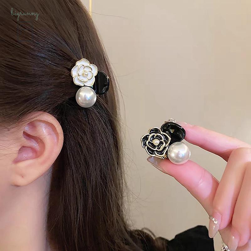 [bigrunng] กรงเล็บผมขนาดเล็ก Camellia ดอกไม้เลียนแบบไข่มุก Elegant Hairpins สําหรับผู้หญิงสาว Bangs คลิปอุปกรณ์เสริมผม SG – โปรปัง