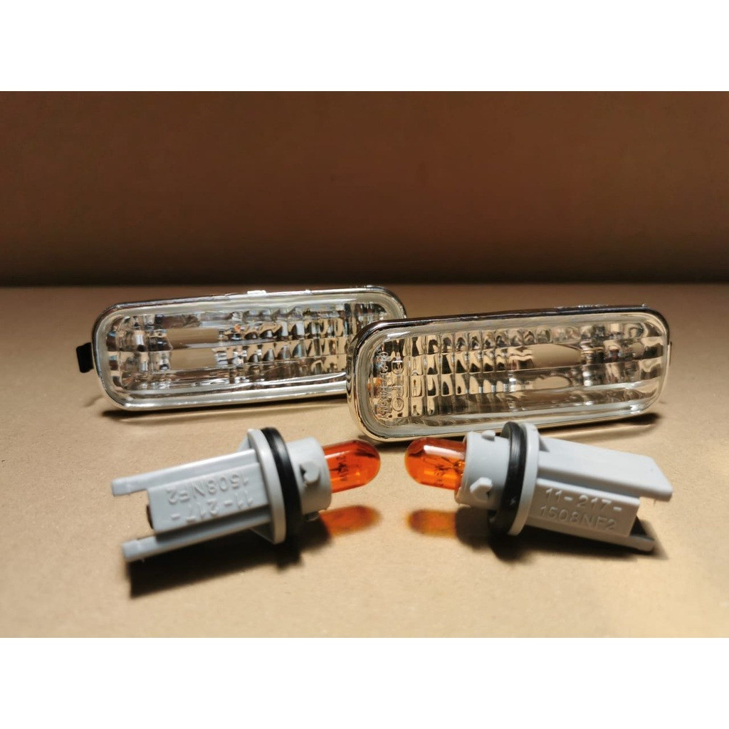 HONDA CIVIC SO4/S03/S10/S21/EK99/EK96/EK4 FENDER SIDE MARKER LAMP / MUDGUARD LAMPU(CRYSTAL) DEPO ใหม