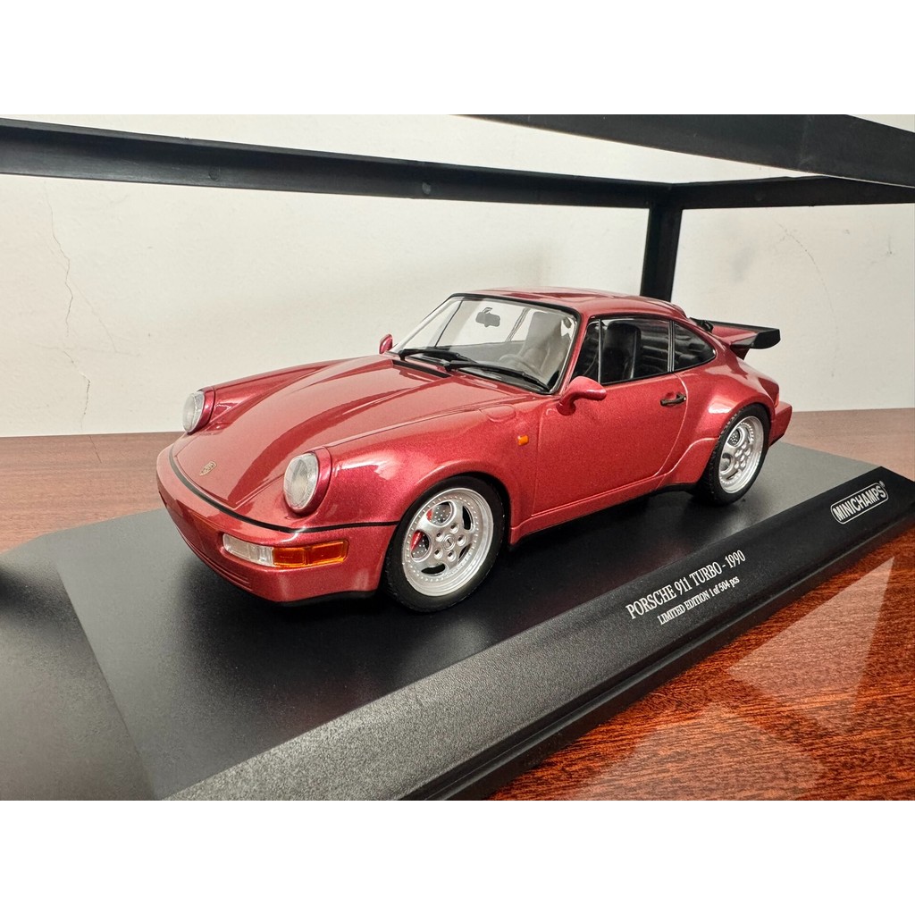 Minichamps Mini Cut 1: 18 Porsche 964 Tur