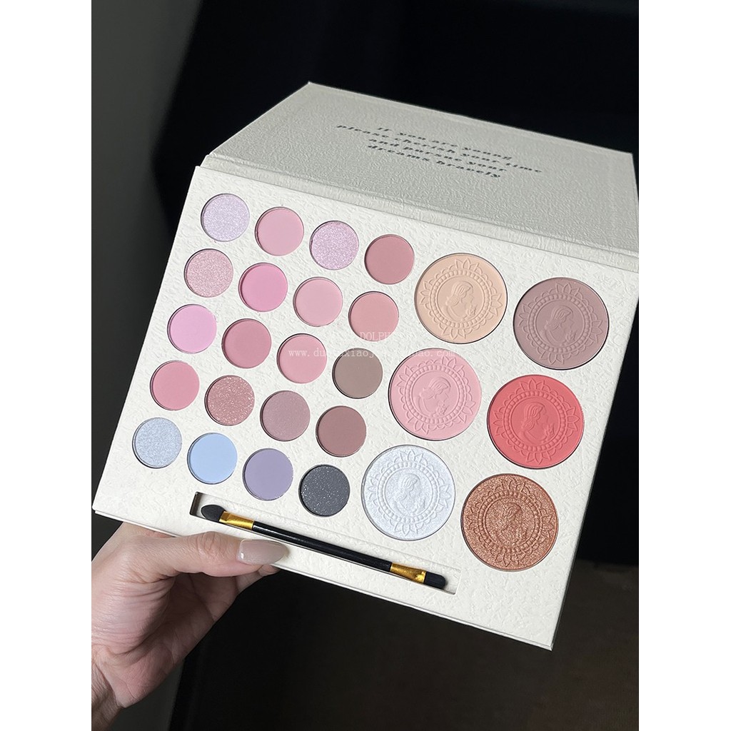 อายแชโด eyeshadow อายแชโดว์ Palette พาเลทขนาดใหญ่ บลัชออน ไฮไลท์ All-in-One Palette Utopia สีชมพูสีม
