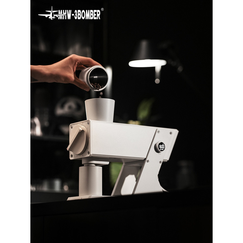 เครื่องบดกาแฟไฟฟ้า MHW-3BOMBER Navigator F74 สไตล์อิตาเลียน สำหรับการชงกาแฟแบบแฮนด์บริวที่บ้าน