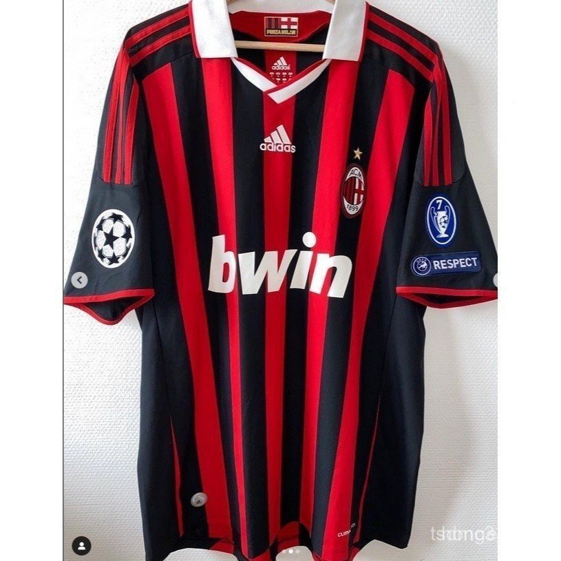 เสื้อยืด Retro Vintage AC Milan 09/10 80 # RONALDINHO 22 KAKA 21 PIRLO 3 Maldini 32 Beckham 13 Y Lau