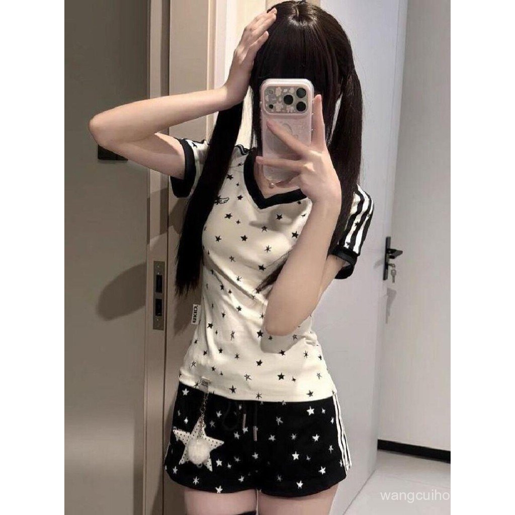 สไตล์อเมริกัน y2k สาวหวานพิมพ์ Star v คอแขนสั้นเสื้อยืดผู้หญิง First Slim-Fit Slimmer ดู Contrast สี