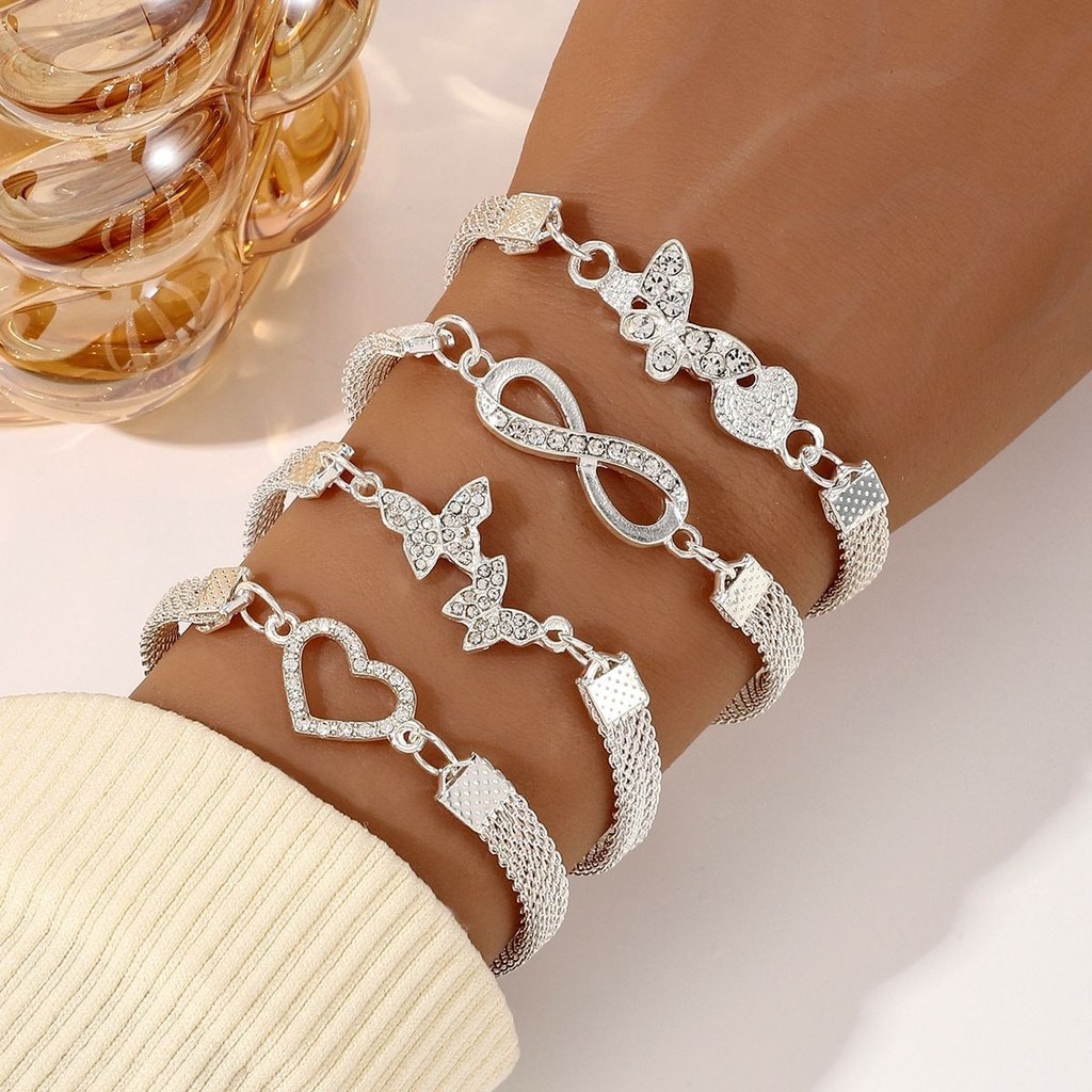 Infinite Symbol Diamond-Studded 8-Character Bracelet Creative Retro Alloy Bracelet สร้อยข้อมือผีเสื้