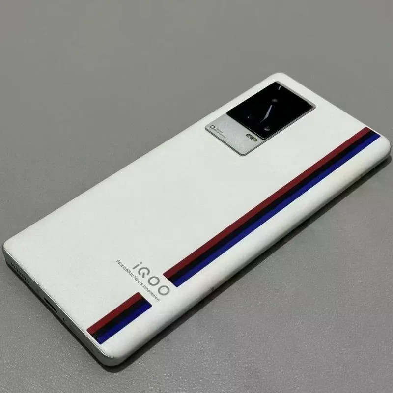 IQOO8pro Snapdragon 888 Plus Full Netcom Curved Screen 5g Dual Card โทรศัพท์มือถือมือสอง 9 ใหม่