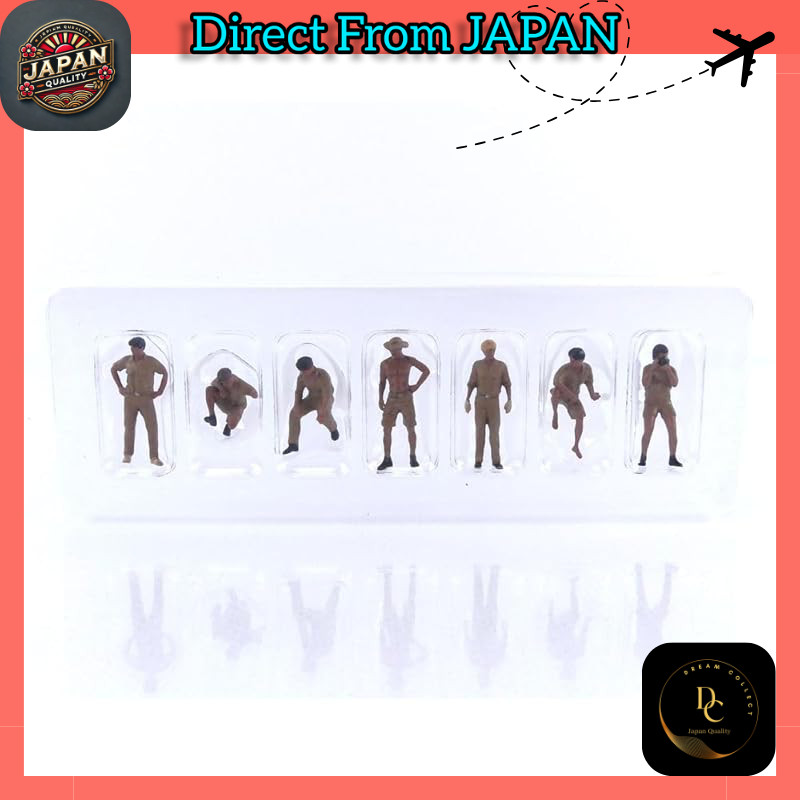 TrueScale Miniatures MINI GT 1/64 Metal Figure Camel Trophy Crew MGTAC17