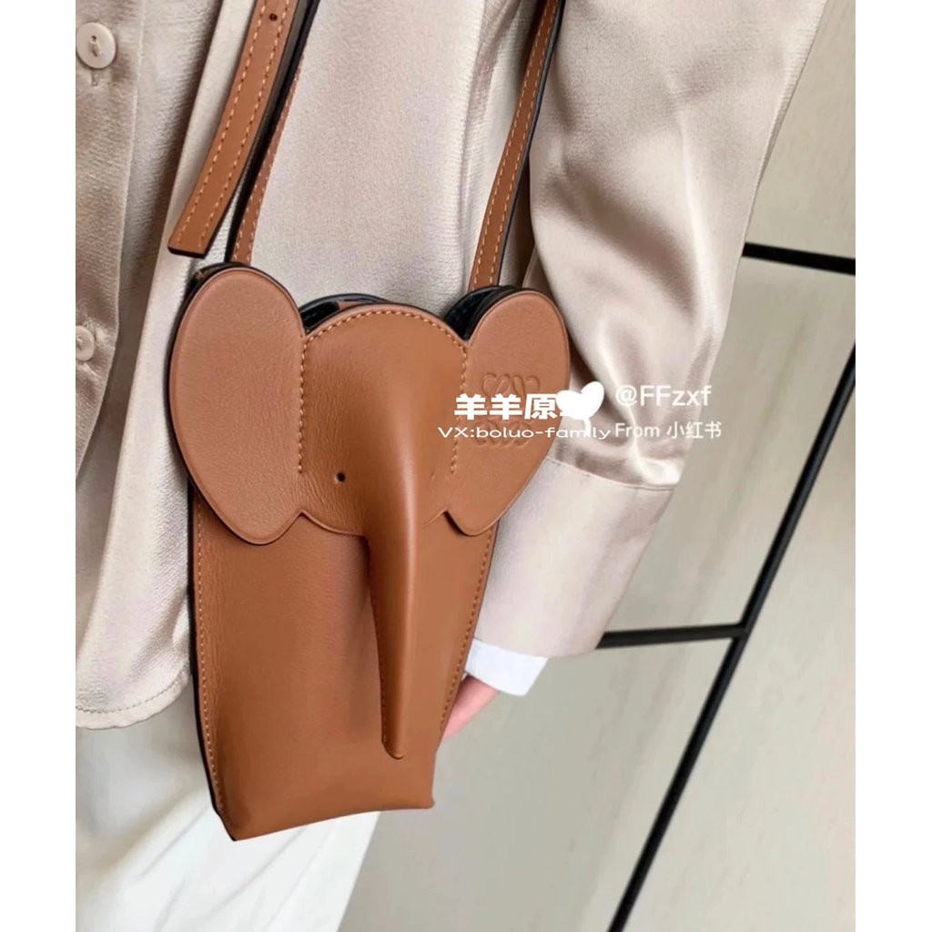 LOEWE กระเป๋าสะพายข้าง LOEWE