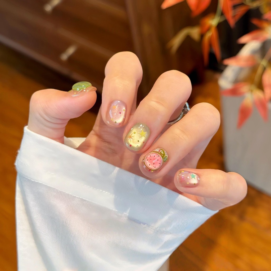 Handcrafted Cute Cat Eye Press on Nails Short Round Fake Nails Set for Girls