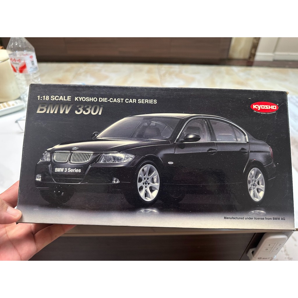 โมเดลรถยนต์ Jingshang 1: 18 BMW BMW 330i E90