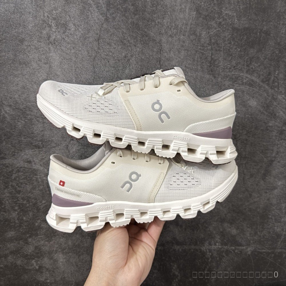 On Running On Cloud X4 รองเท้าวิ่งสําหรับผู้ชายและผู้หญิงรองเท้าผ้าใบ Unisex ตาข่ายคู่น้ําหนักเบาระบ