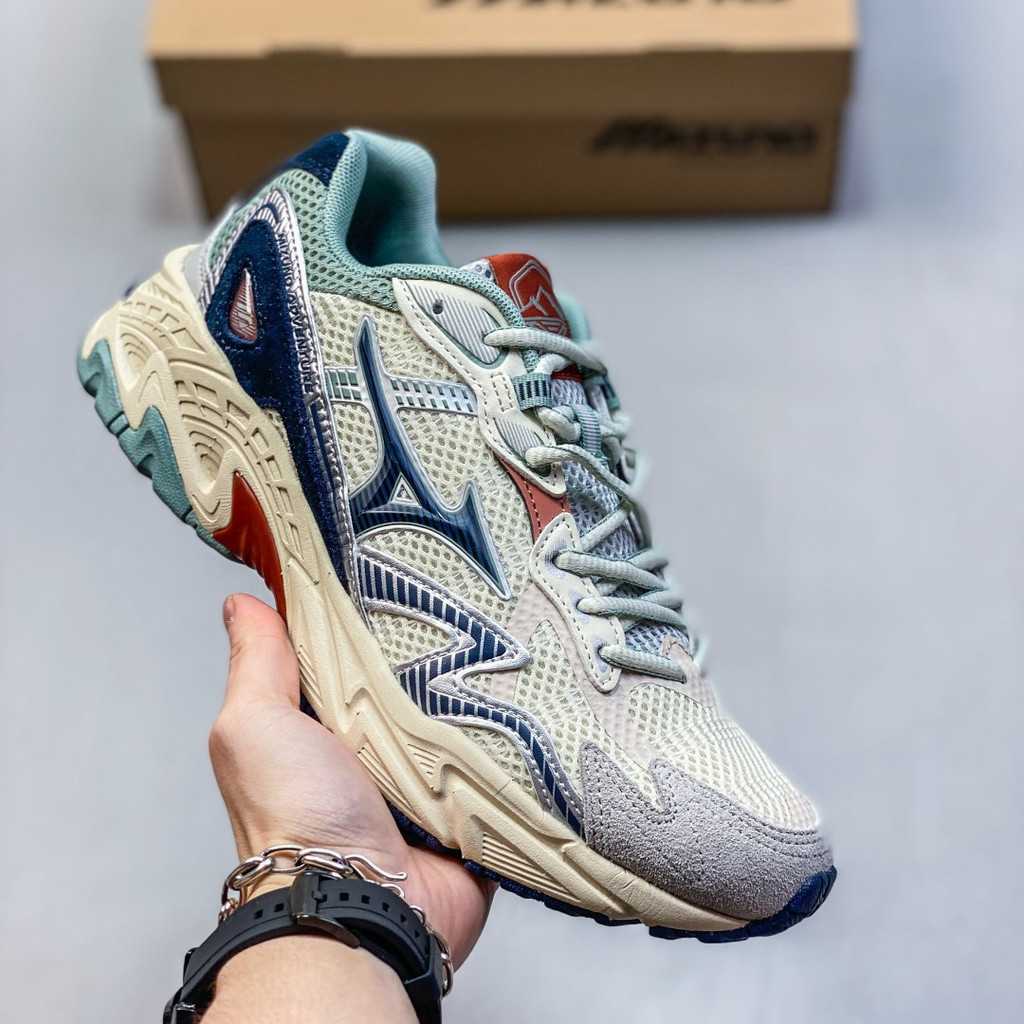 ข้อเสนอพิเศษจํากัดเวลา: Mizuno 25 รูปแบบใหม่ Y2K Millennium Retro Style Daddy Shoes รองเท้าวิ่ง U8GP